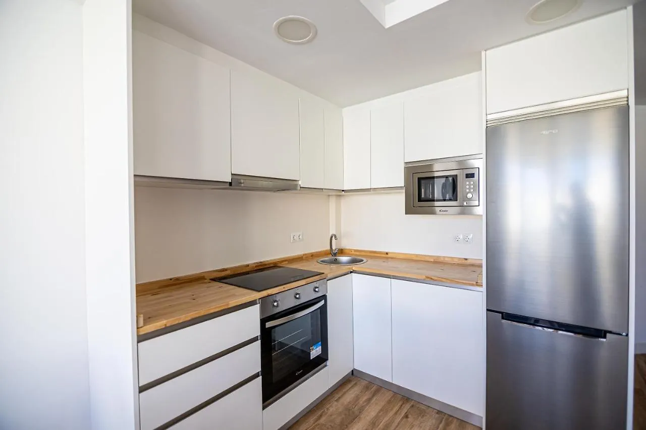 Sunstay Seaside Flat I Puerto Marina بينالماذينا شقة
