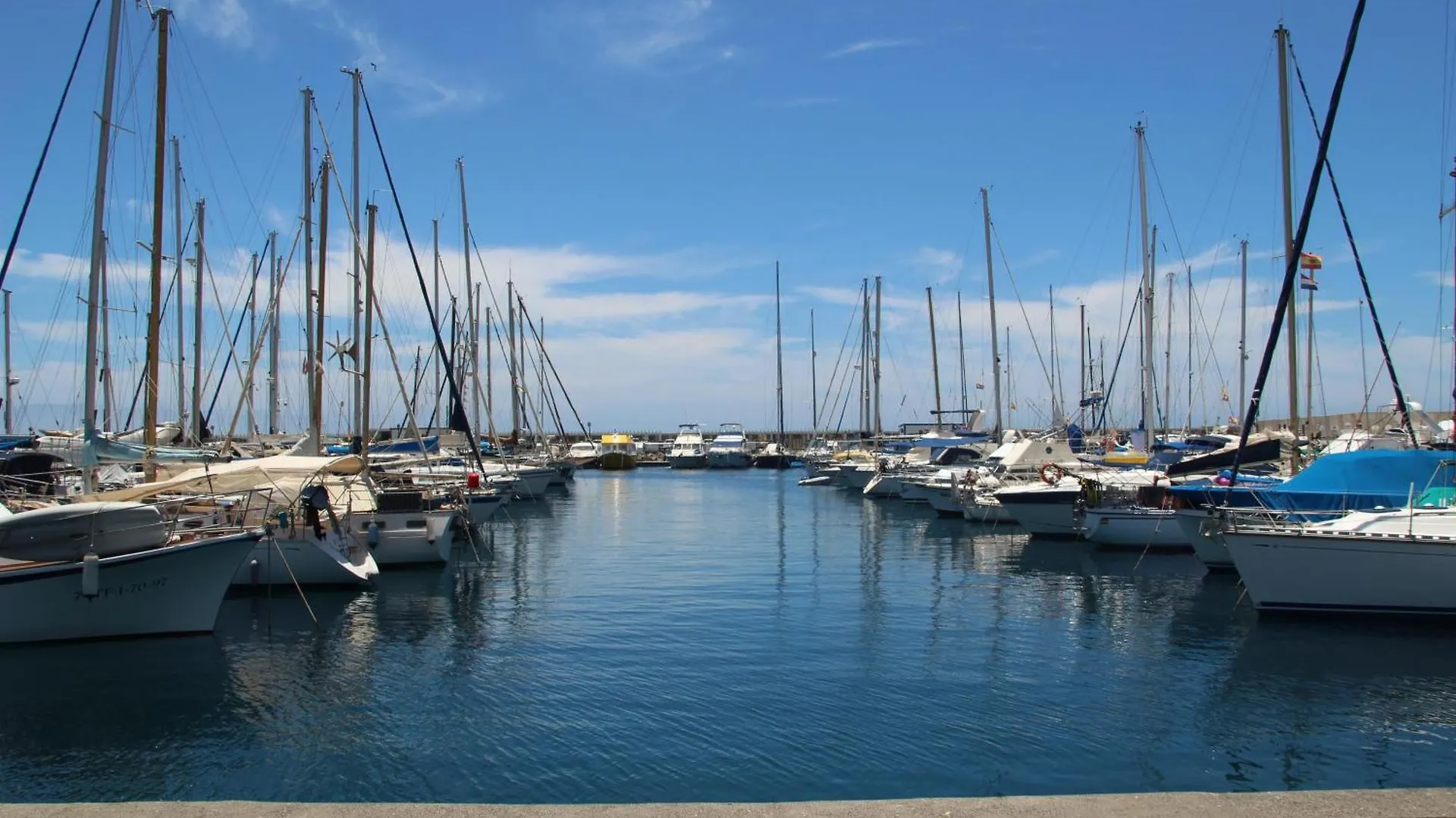 Sunstay Seaside Flat I Puerto Marina Benalmadena Apartment